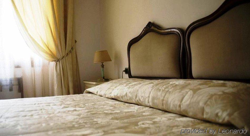 C-Hotels De Rose Palace Florence Exterior photo